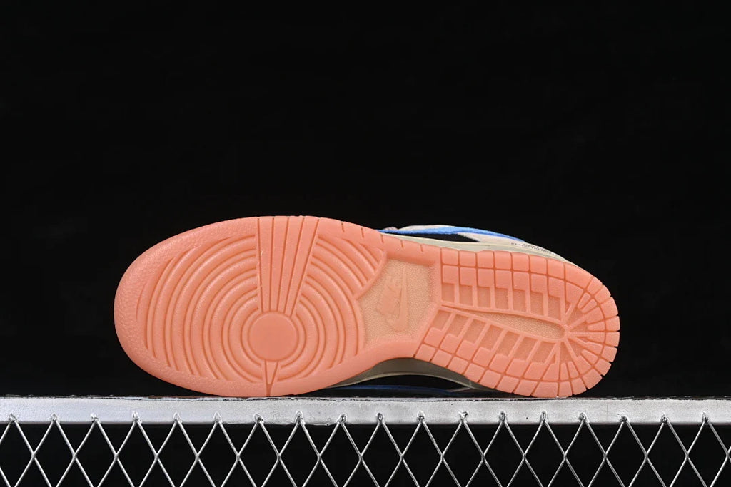Nike SB Dunk Low "Reinaissance"