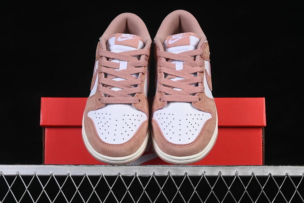 Nike SB Dunk Low "Mini Swoosh - Rose Whisper"