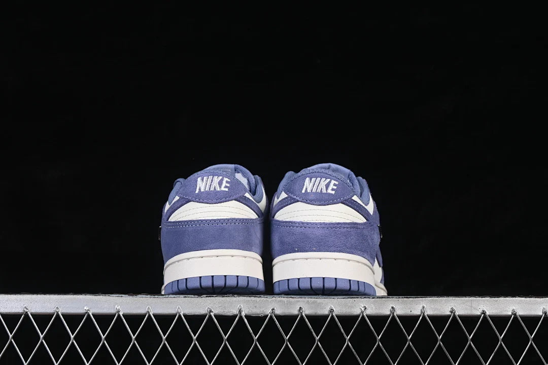 Nike SB Dunk Low "World Indigo"