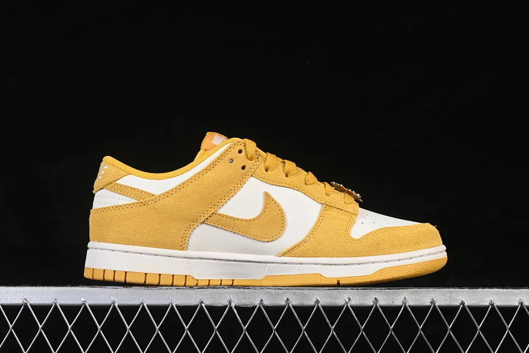 Nike SB Dunk Low "Dark Sulfur"