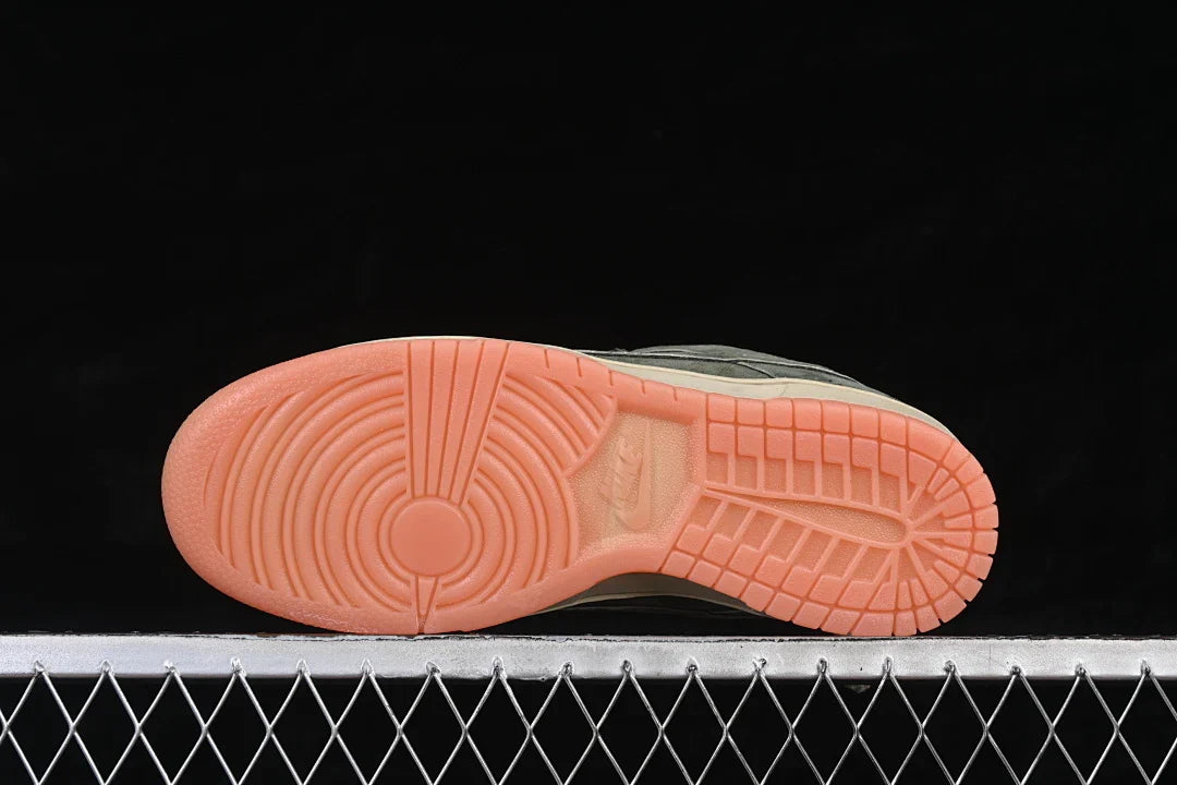 Nike SB Dunk Low Pro B "Sequoia Light Army"