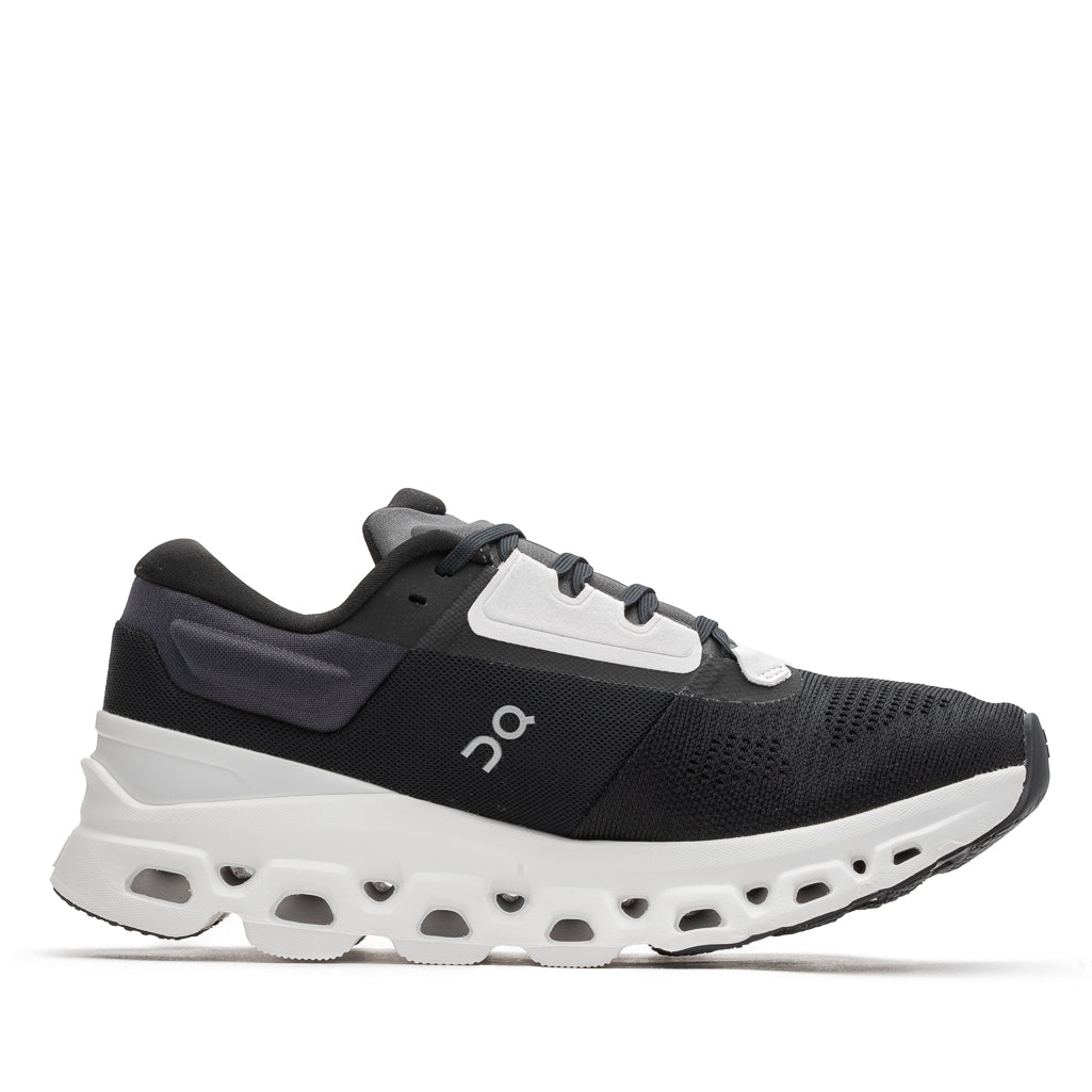 Women's On Cloudstratus 3 - Black/Frost