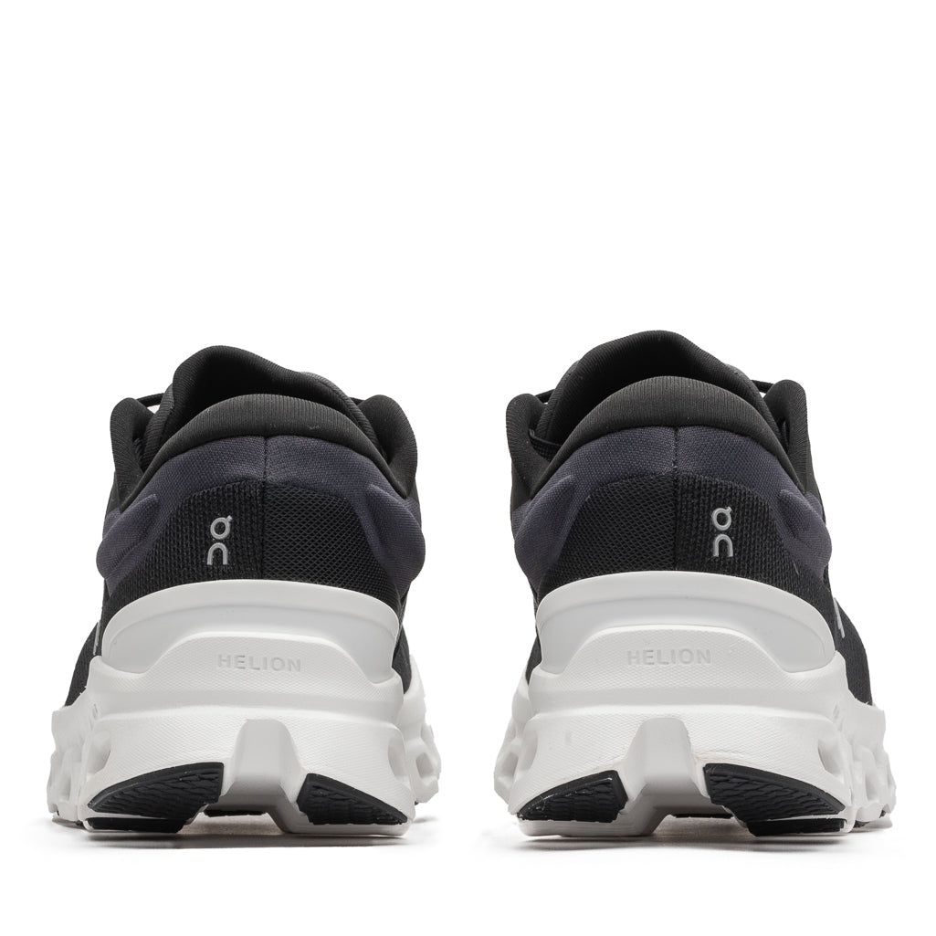 Women's On Cloudstratus 3 - Black/Frost