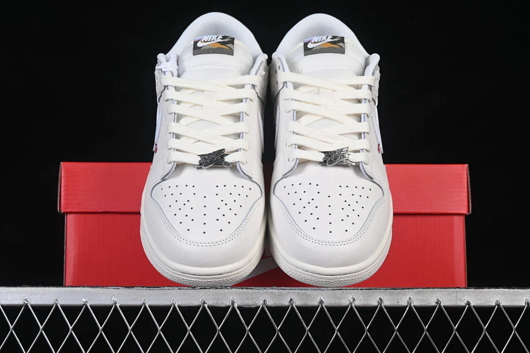 Nike SB Dunk Low "Give Her Flowersr"