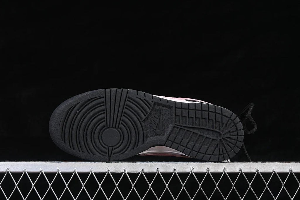 Nike SB Dunk Low "Phoenix"
