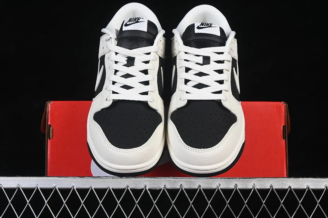 Nike SB Dunk Low "Reverse Panda"