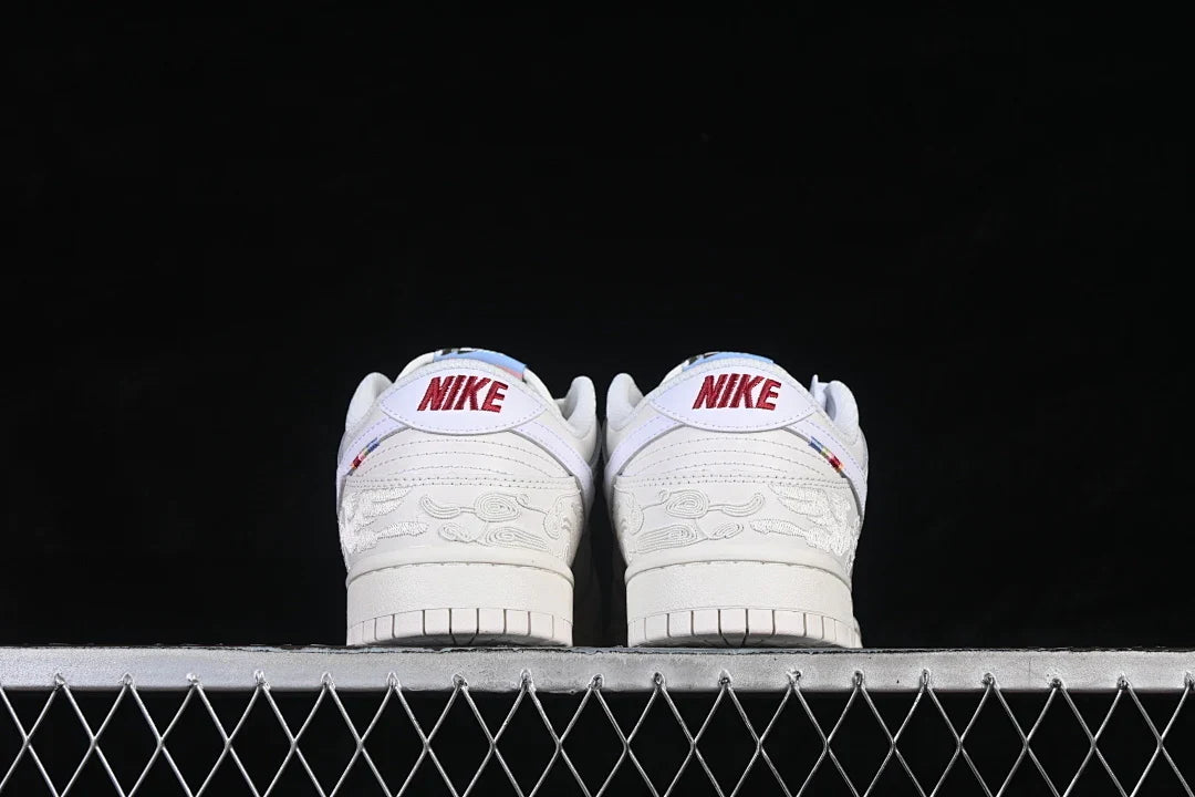 Nike SB Dunk Low "Give Her Flowersr"